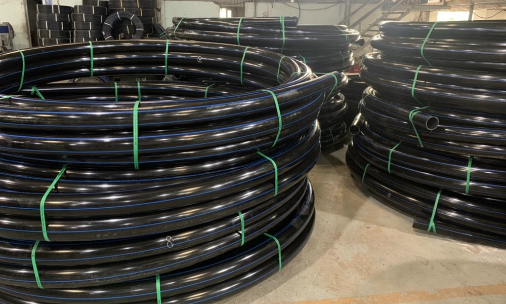 mua-ong-nhua-HDPE-D25 2